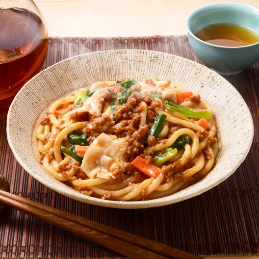 旨辛豆板醬の肉味噌まぜうどん