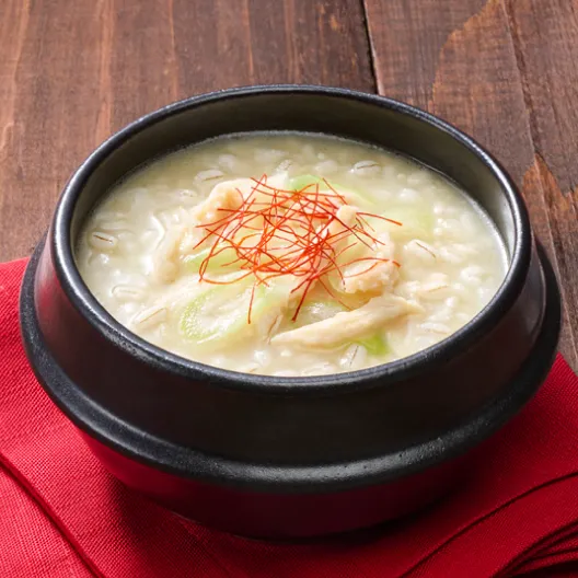 鶏と香味野菜の旨みのサムゲタン風