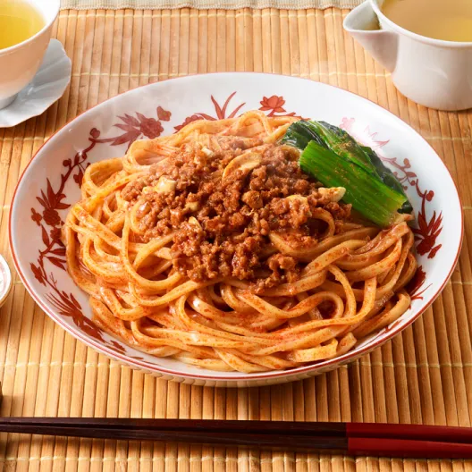 濃厚芝麻醤油の汁なし担々麺