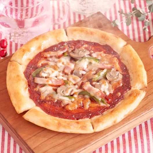 ベーコン入りミックスピザ